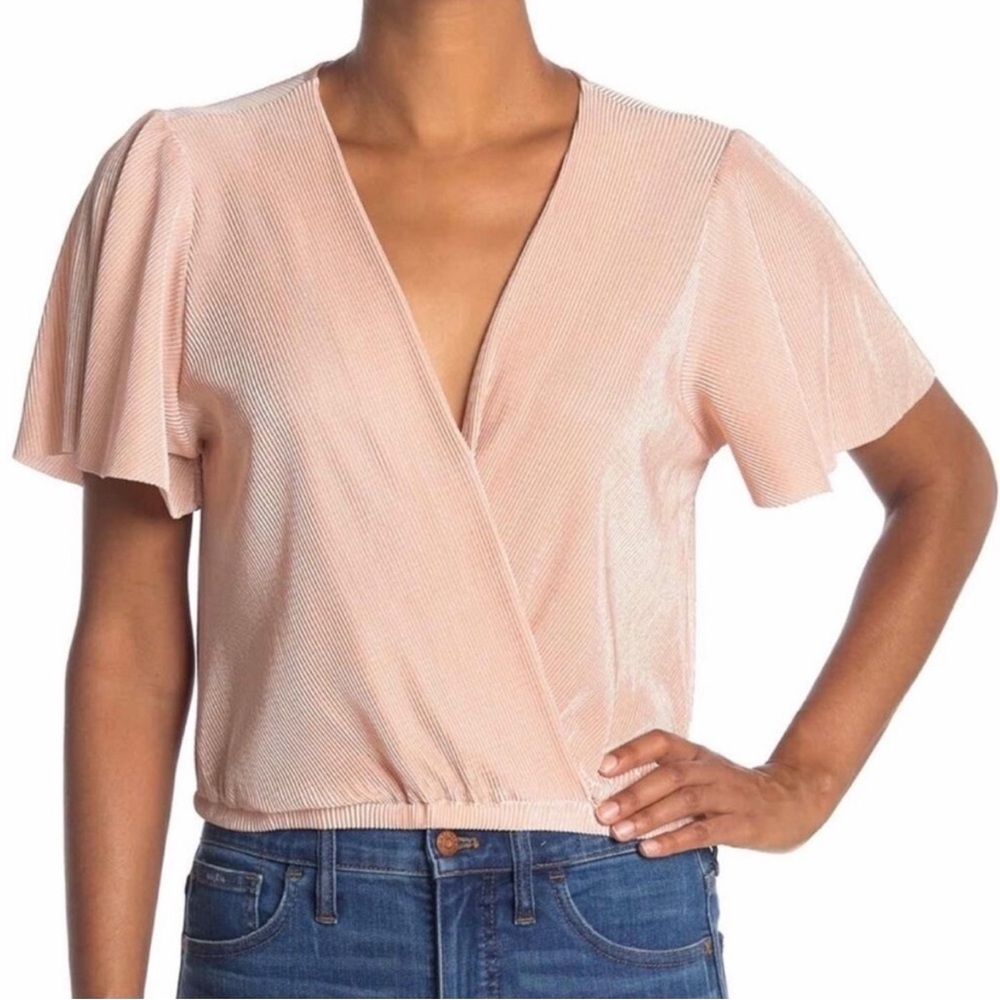 ASTR the label, Women’s blush pink surplice flutter sleeve blouse large